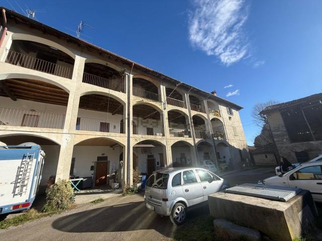 Appartamento in vendita a Cascina Solferino, Monguzzo