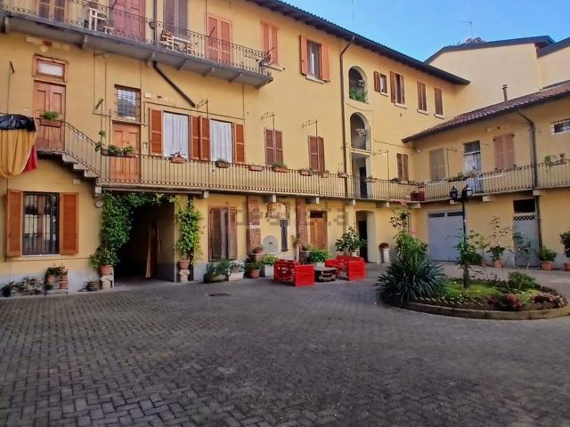 Appartamento in vendita a Cesano Boscone, Milano