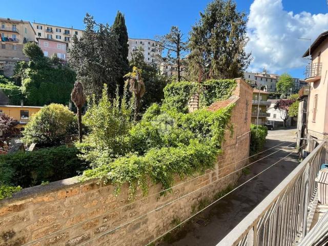 Appartamento in vendita a Vallerano, Lazio