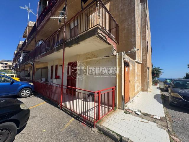 Appartamento in vendita a Sperone, Messina