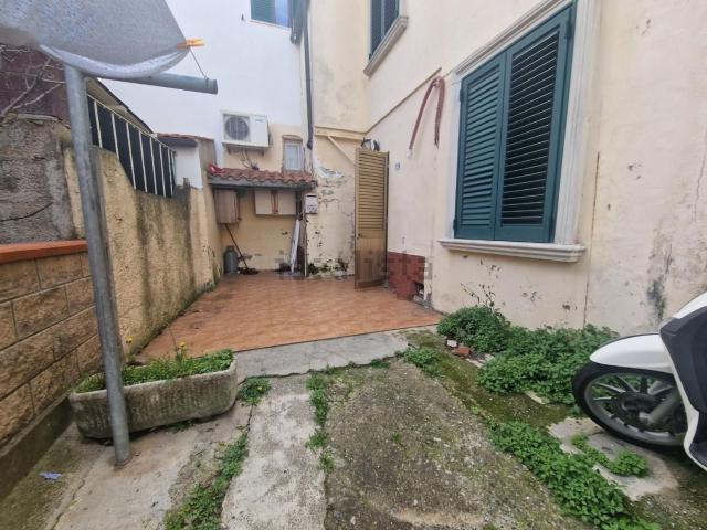 Appartamento in vendita a Cecina, Toscana