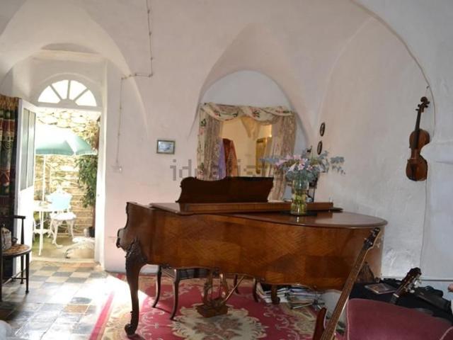 Appartamento in vendita a Baiardo, Liguria