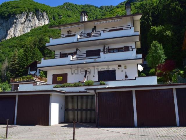Appartamento in vendita a Comunità Montana della Valle Brembana, Cornalba