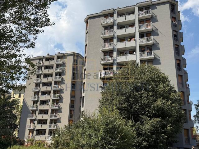 Appartamento in vendita a Municipio 8 di Milano, Milano