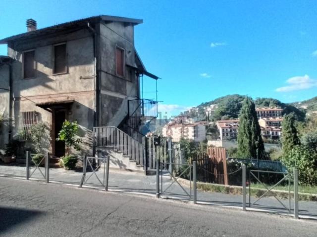 Appartamento in vendita a Olevano Romano, Roma Capitale