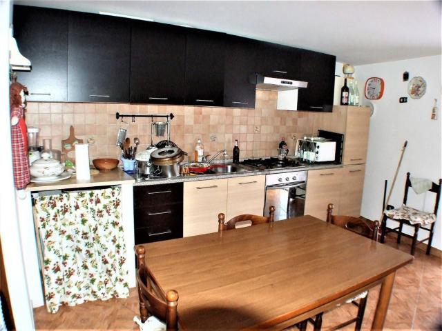 Appartamento in vendita a Pereto, Abruzzo