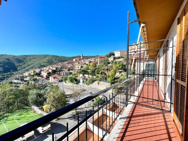 Appartamento in vendita a Pietrabruna, Liguria