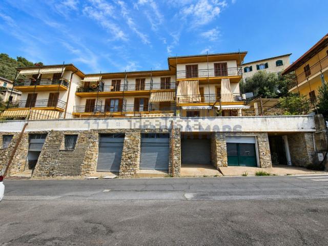 Appartamento in vendita a Pietrabruna, Liguria