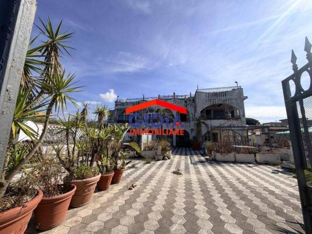 Appartamento in vendita a Mondragone, Campania