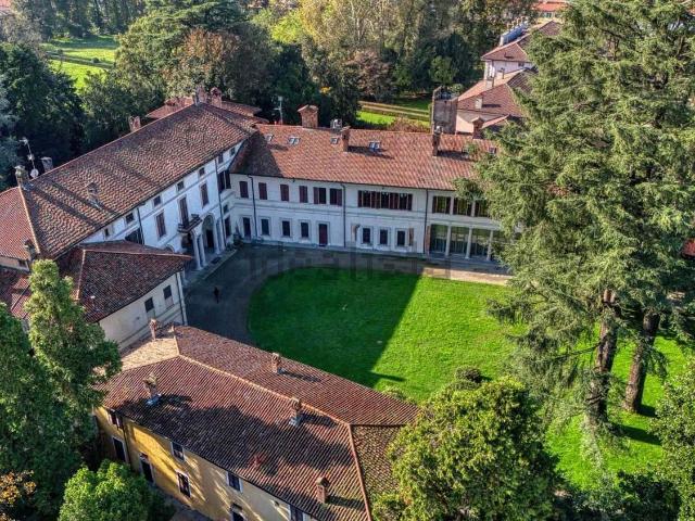 Appartamento in vendita a Corbetta, Lombardia