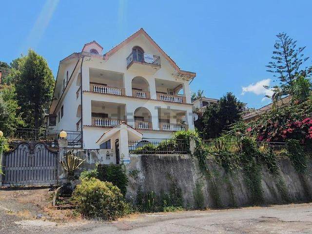 Appartamento in vendita a Calabria, Vibo Valentia
