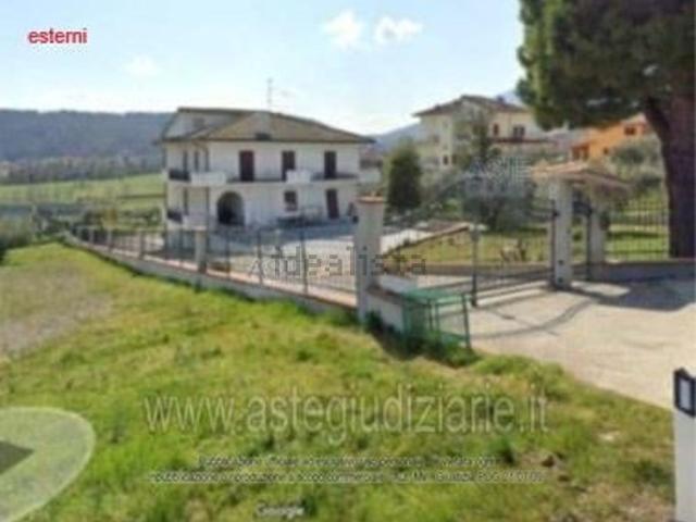 Appartamento in vendita a Unione dei Comuni della Val Vibrata, Civitella Del Tronto