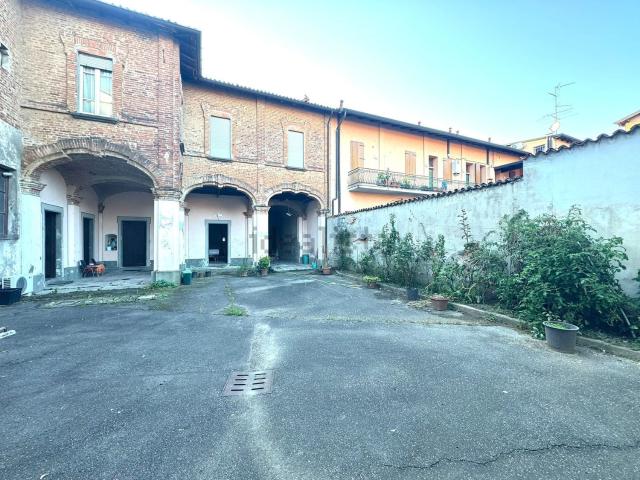 Appartamento in vendita a Albairate, Lombardia