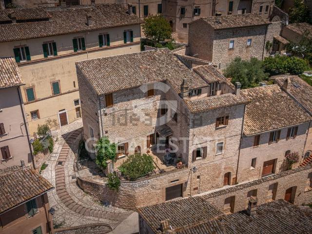 Appartamento in vendita a Trevi, Umbria