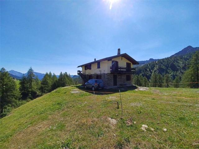 Appartamento in vendita a Champorcher, Aosta