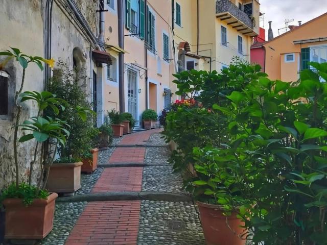Appartamento in vendita a Ventimiglia, Liguria