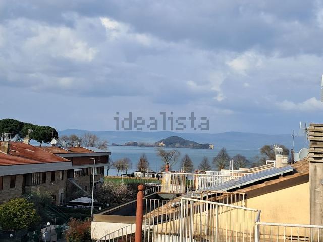 Appartamento in vendita a Capodimonte, Lazio