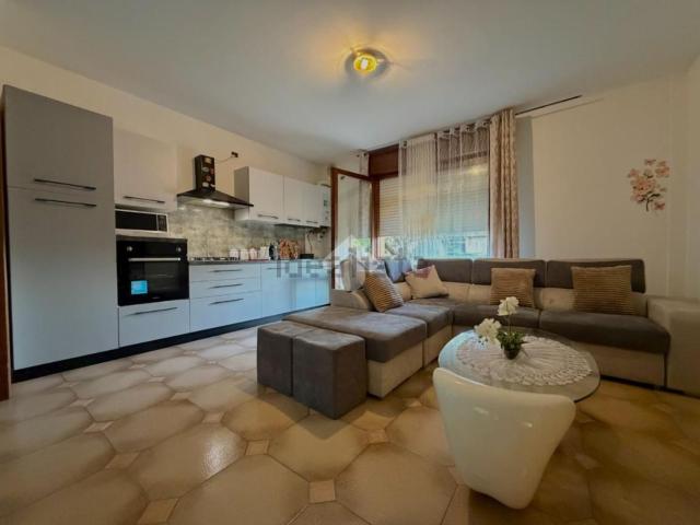 Appartamento in vendita a Caerano di San Marco, Treviso