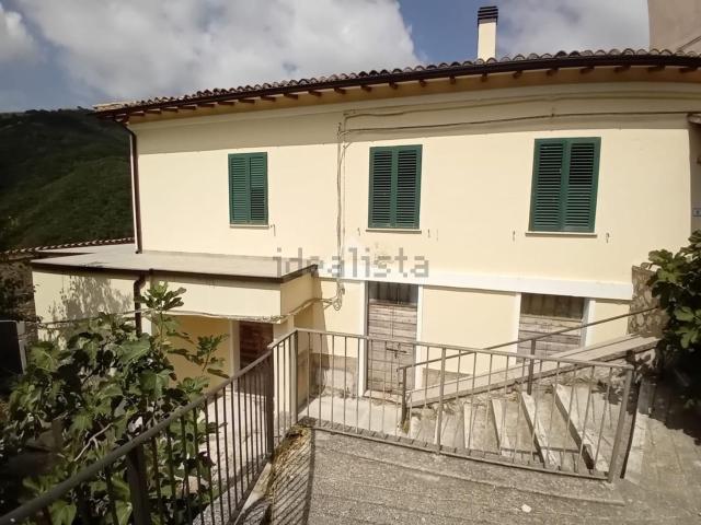 Appartamento in vendita a Scheggino, Umbria