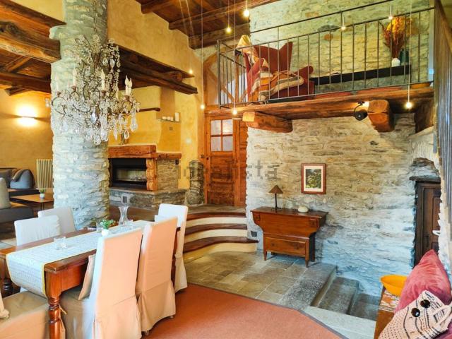 Appartamento in vendita a Saint Pierre, Aosta