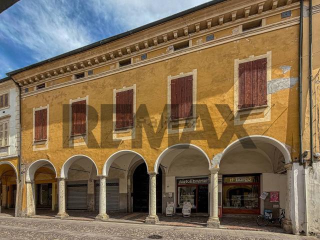 Appartamento in vendita a Viadana, Mantova