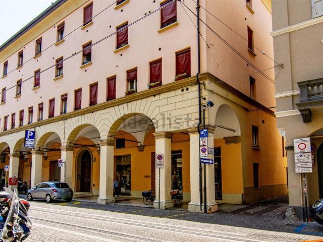 Appartamento in vendita a Porto-Saragozza, Bologna