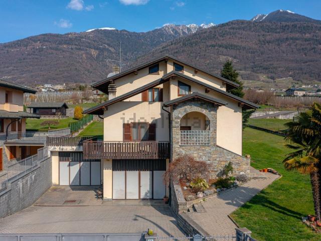 Appartamento in vendita a Chiuro, Lombardia
