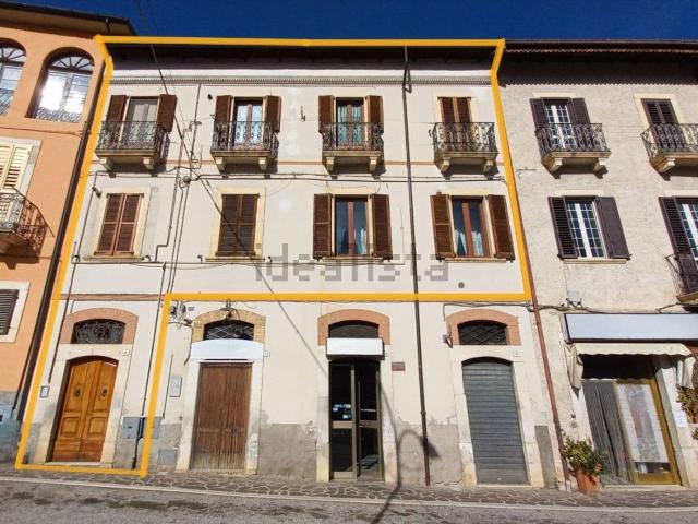 Appartamento in vendita a Fontecchio, Abruzzo