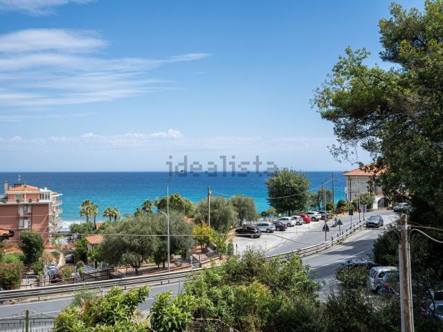 Appartamento in vendita a Capo Mimosa, Cervo