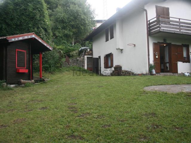 Appartamento in vendita a Borgo storico Taramelli, Selvino
