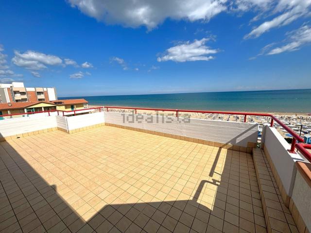 Appartamento in vendita a Mondolfo, Pesaro E Urbino