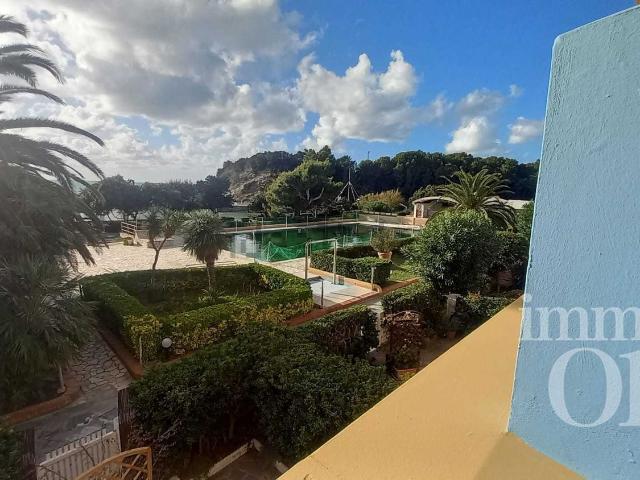 Appartamento in vendita a Quercianella, Livorno