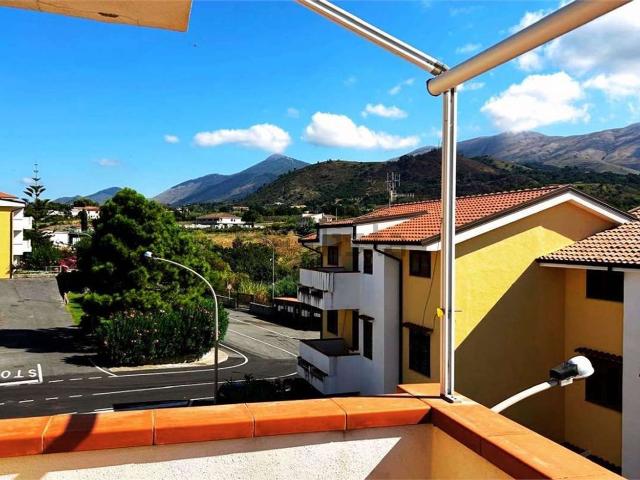 Appartamento in vendita a Centro Storico, Calabria