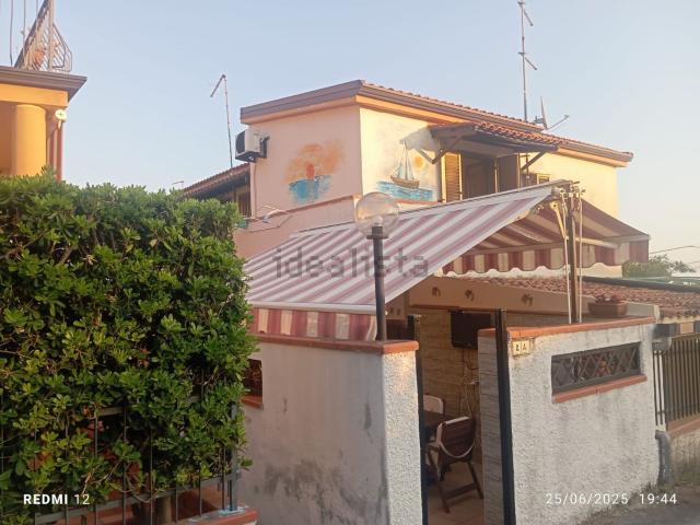 Appartamento in vendita a La Petrosa, Calabria