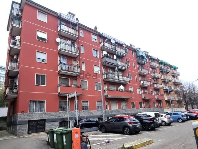 Appartamento in vendita a Municipio 6, Milano