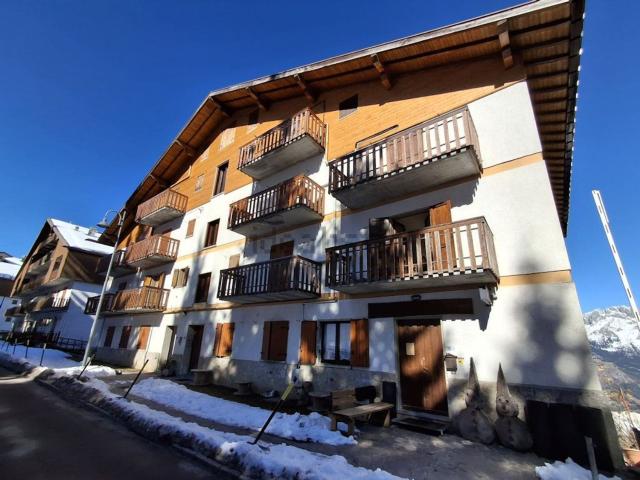Appartamento in vendita a Castione Della Presolana, Lombardia