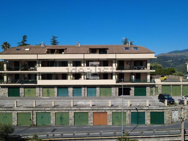 Appartamento in vendita a Castellaro, Liguria