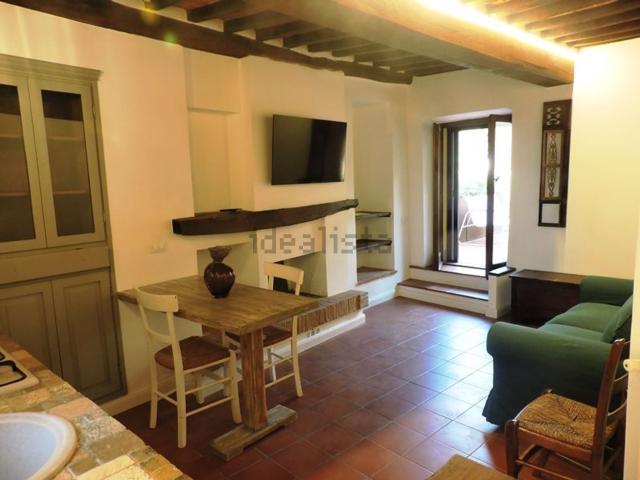 Appartamento in vendita a Chiusi Città, Toscana