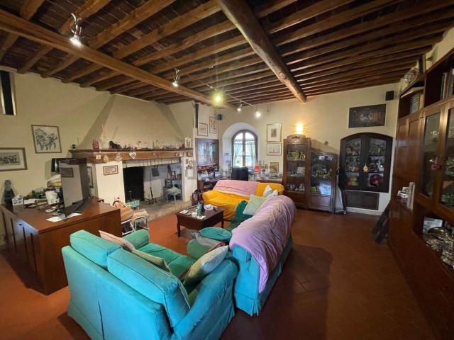 Appartamento in vendita a Sovicille, Toscana