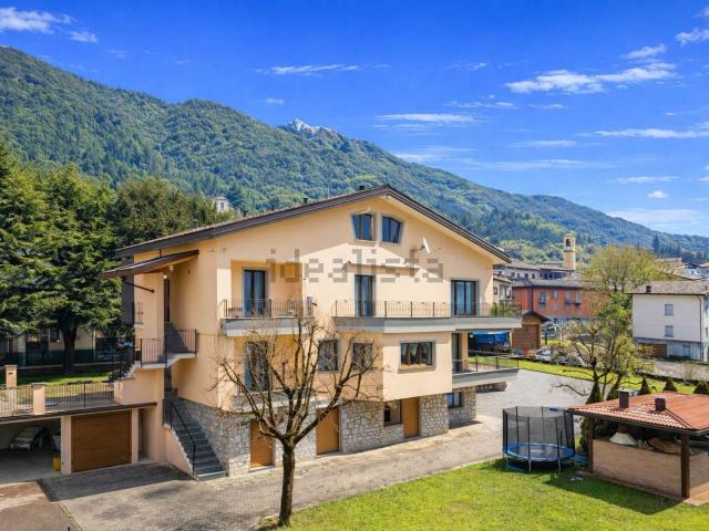 Appartamento in vendita a Primaluna, Lombardia