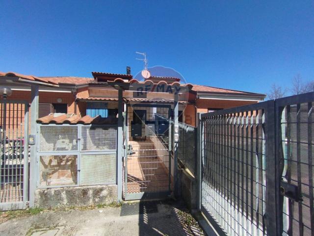 Appartamento in vendita a Vinchiaturo, Molise