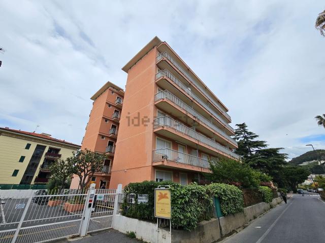 Appartamento in vendita a Bordighera, Liguria
