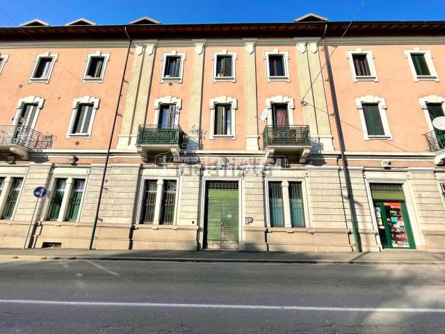 Appartamento in vendita a Albiate, Lombardia