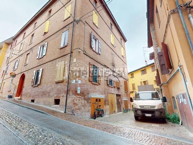Appartamento in vendita a Unione dei comuni Valli del Reno, Lavino e Samoggia, Bazzano