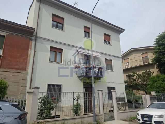 Appartamento in vendita a Baia del Re, Piacenza