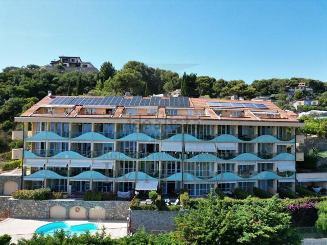 Appartamento in vendita a Vallecrosia, Liguria