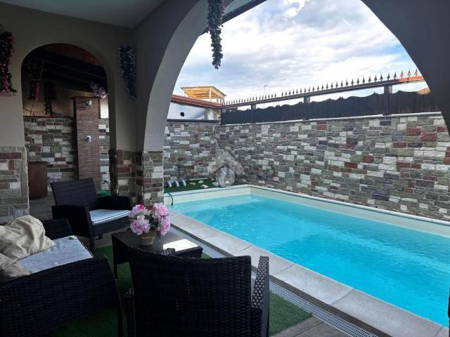 Appartamento in vendita a Castel Volturno, Campania