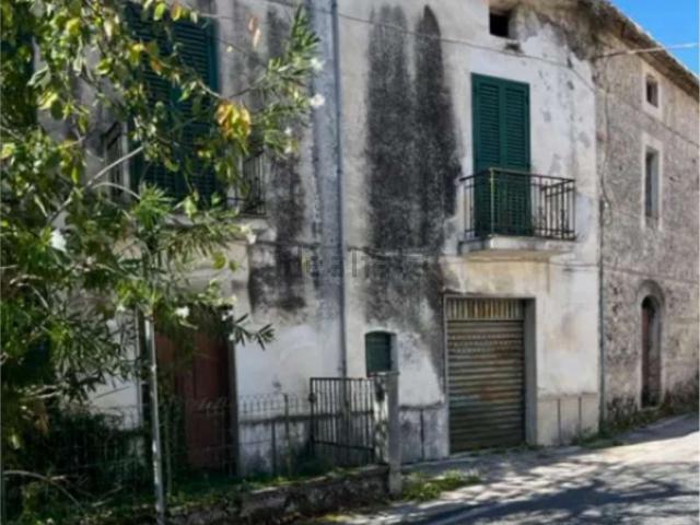Appartamento in vendita a Posta Fibreno, Lazio