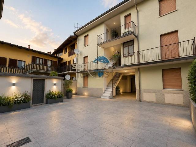 Appartamento in vendita a Albino, Lombardia