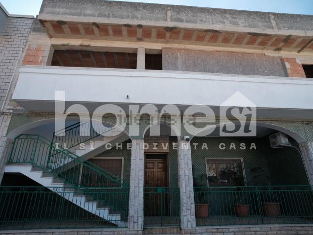 Appartamento in vendita a Lizzano, Taranto